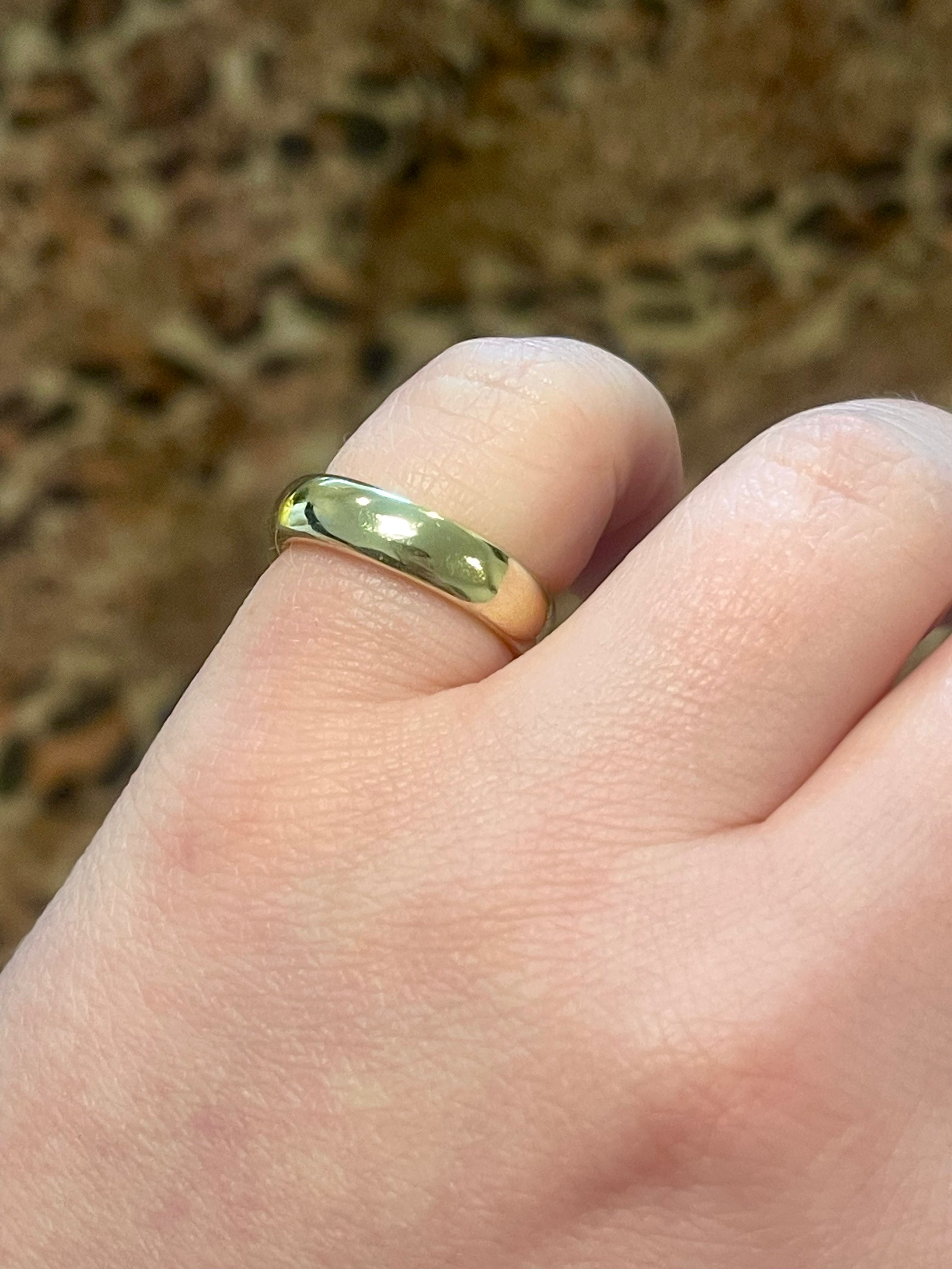 MY HUSBAND'S A GHOST RING