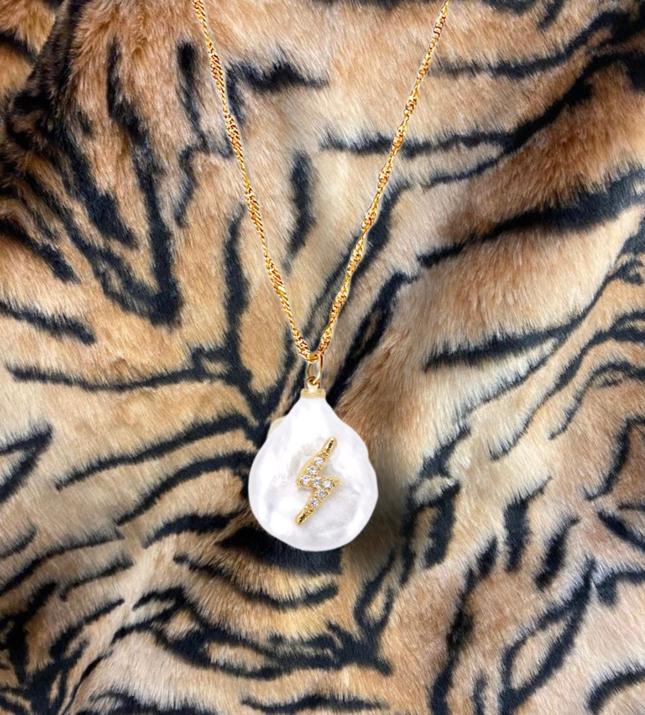 MR. BABYCAKES NECKLACE