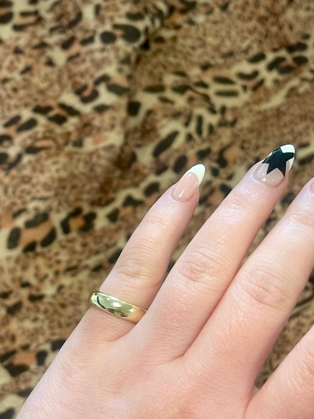 MY HUSBAND'S A GHOST RING
